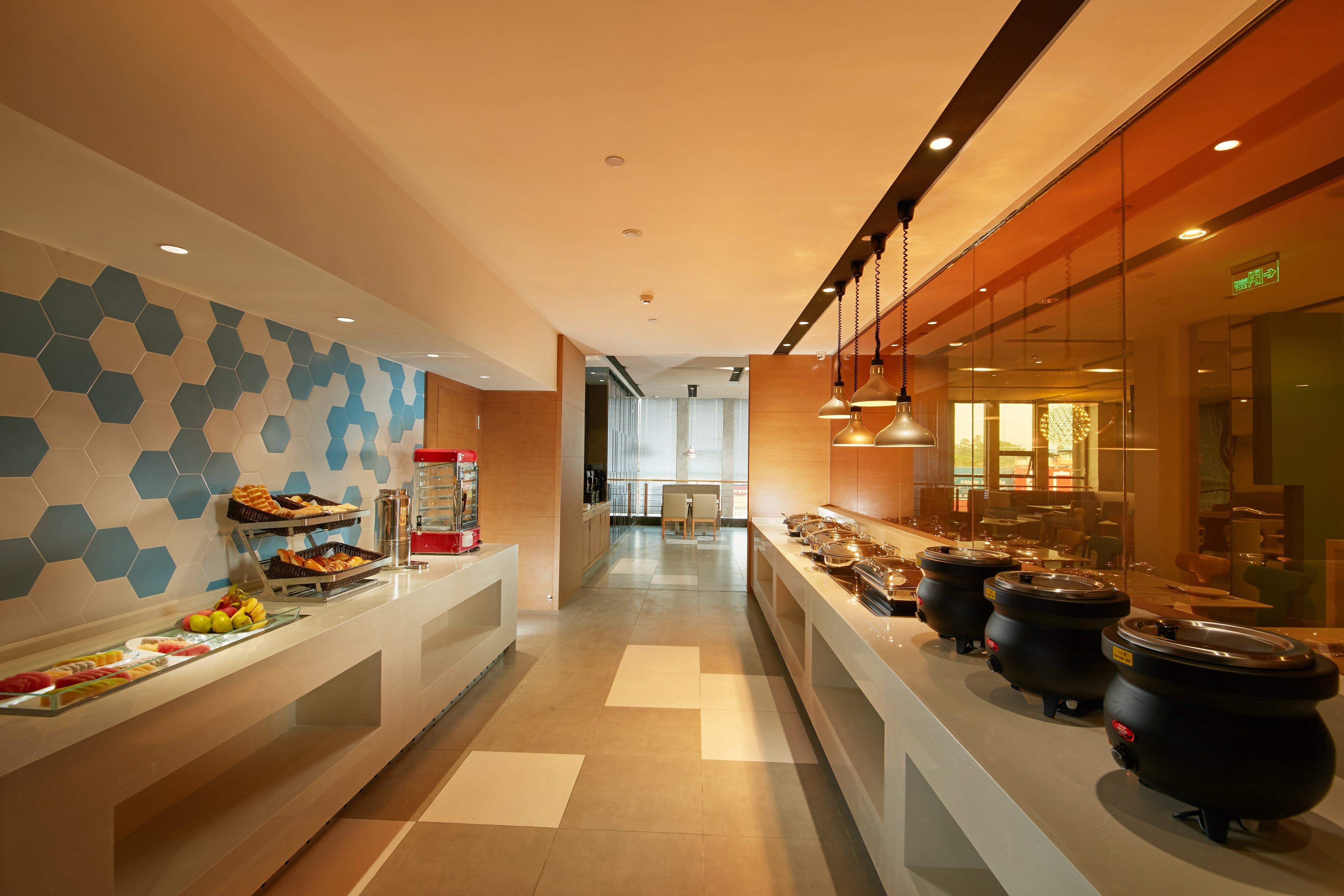 Holiday Inn Express Leshan City Square By Ihg High Speed Rail And Leshan Giant Buddha Exterior photo